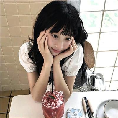 爱尼斯·格林的故事